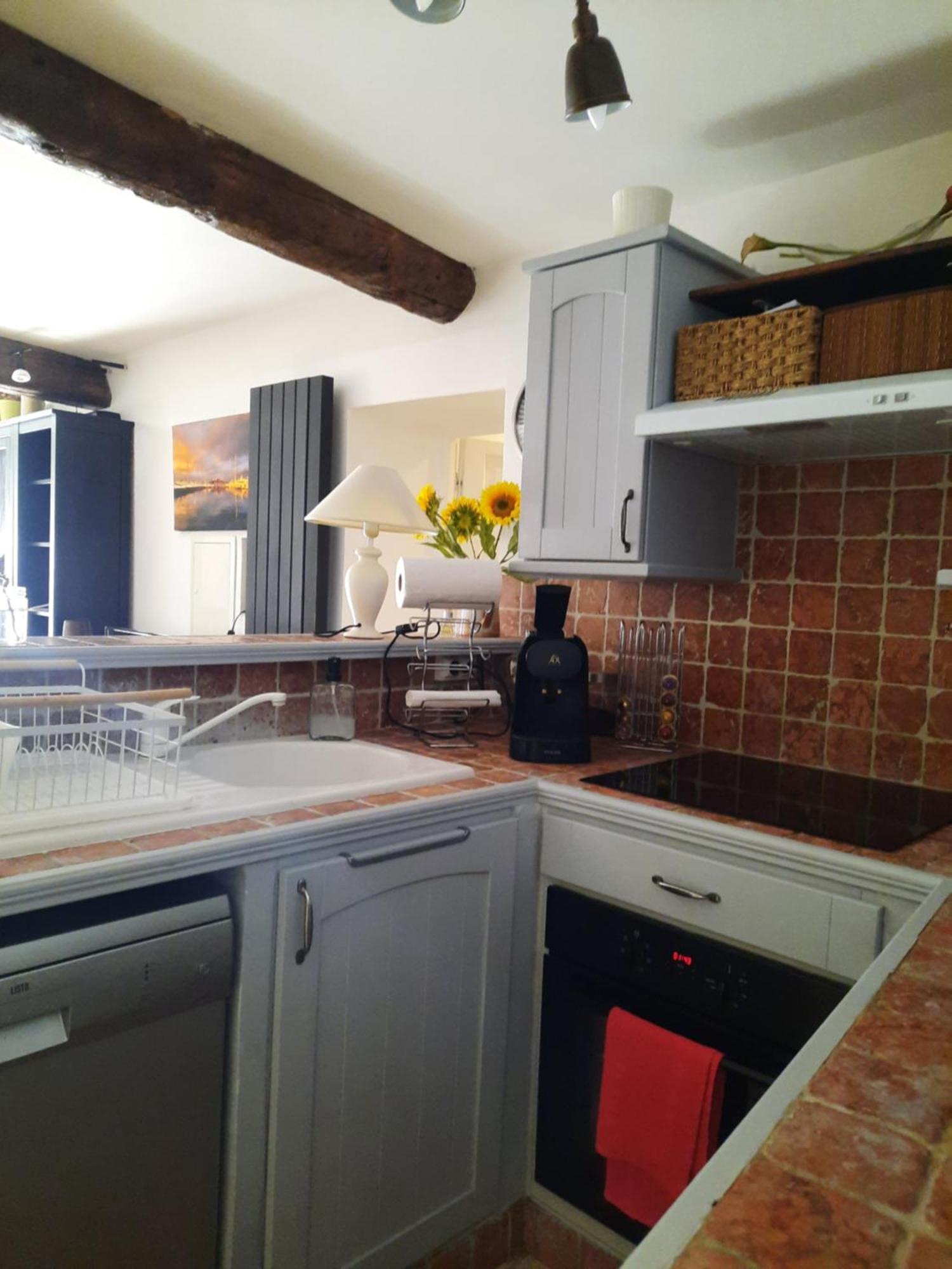 Vieille Ville 1 - Luca'S Apartment, 1 Bedroom, Max 2 Adults And 2 Kids Antibes Exterior photo