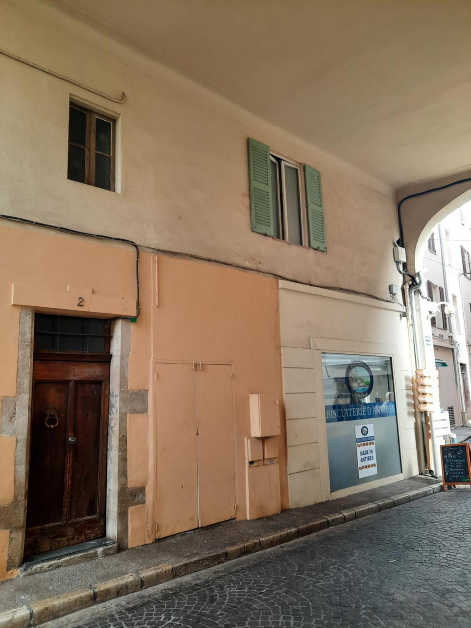 Vieille Ville 1 - Luca'S Apartment, 1 Bedroom, Max 2 Adults And 2 Kids Antibes Exterior photo
