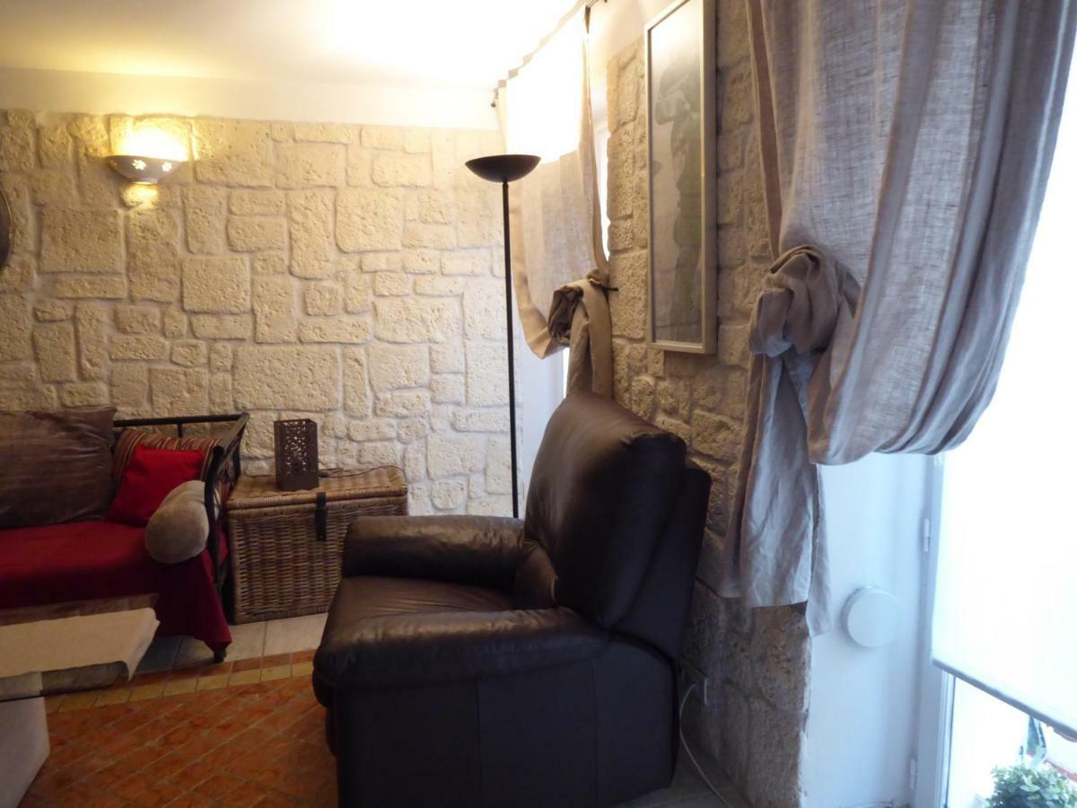 Vieille Ville 1 - Luca'S Apartment, 1 Bedroom, Max 2 Adults And 2 Kids Antibes Exterior photo