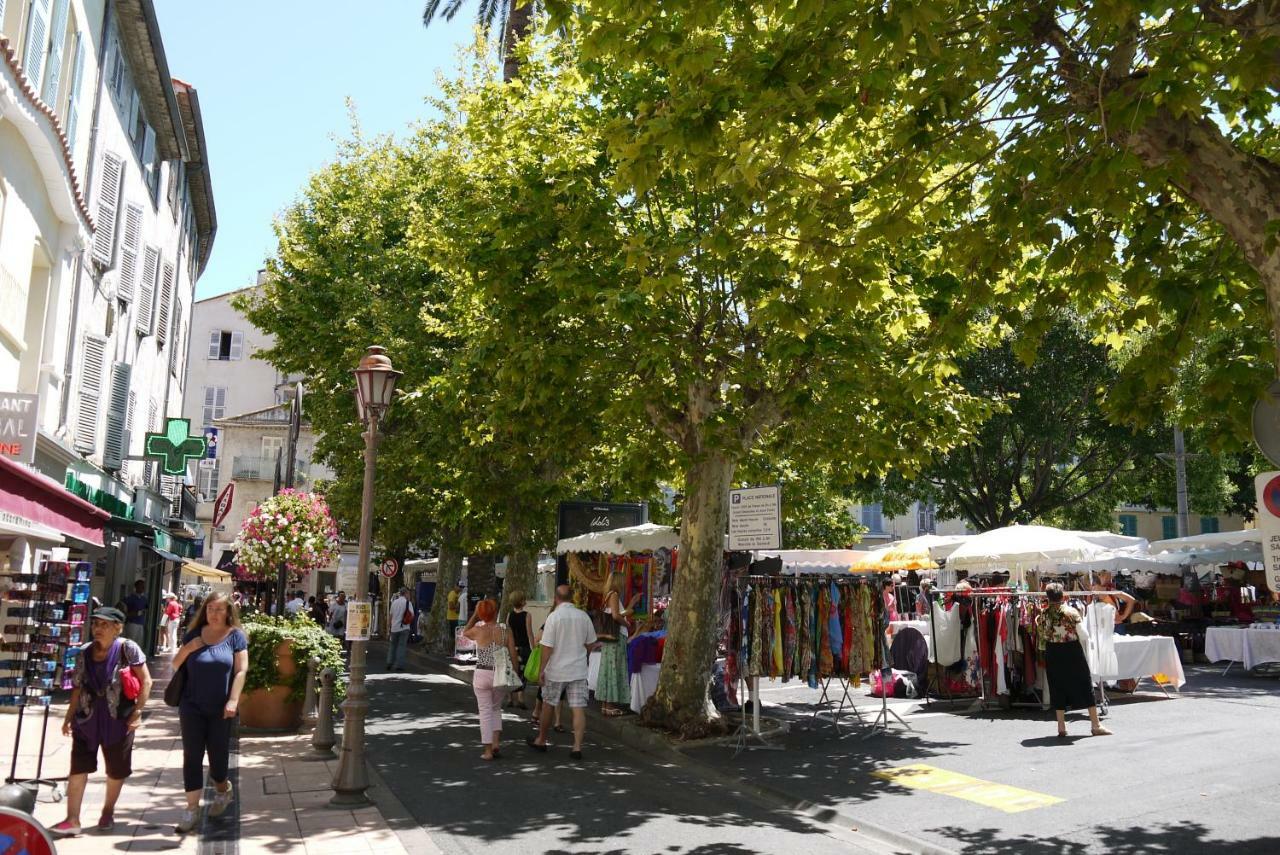 Vieille Ville 1 - Luca'S Apartment, 1 Bedroom, Max 2 Adults And 2 Kids Antibes Exterior photo
