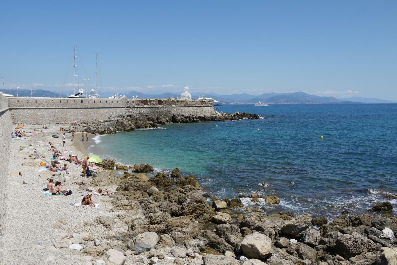 Vieille Ville 1 - Luca'S Apartment, 1 Bedroom, Max 2 Adults And 2 Kids Antibes Exterior photo