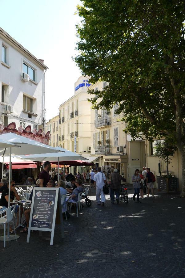 Vieille Ville 1 - Luca'S Apartment, 1 Bedroom, Max 2 Adults And 2 Kids Antibes Exterior photo